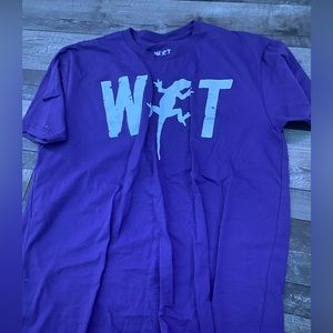 purple local restaurant, T-shirt, size large